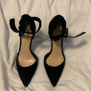 Jessica Simpson black velvet heels - size 7.5